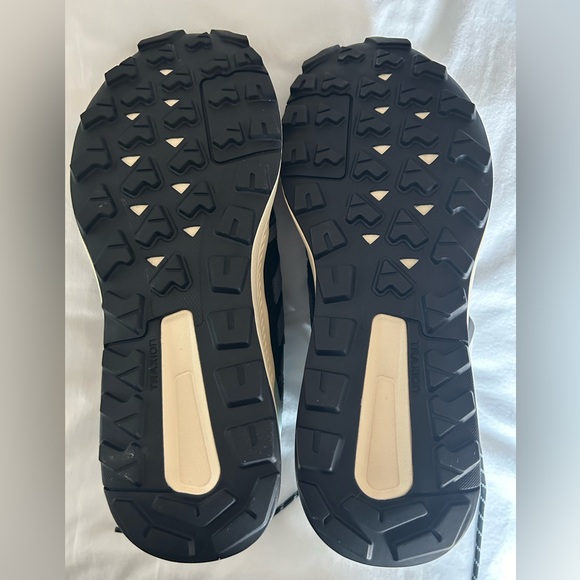 Adidas Men's Terrex Trailmaker 2 G Hiking Sneaker - Picture 3 of 5